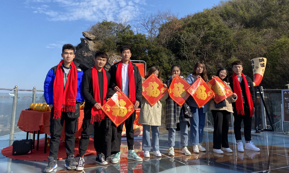 速搶?zhuān)●R仁奇峰禮遇2020，新年第一篇全都是福利！