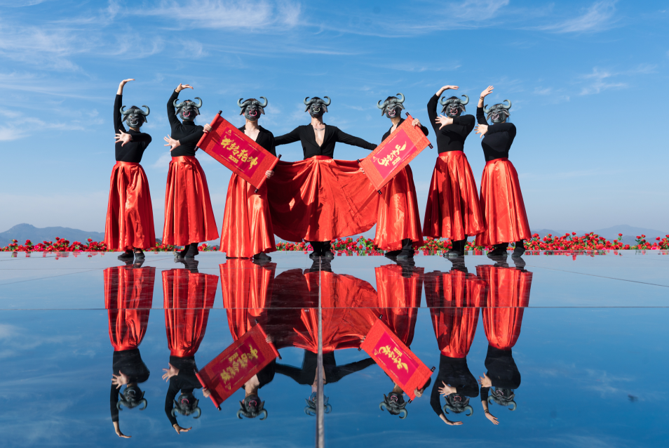馬仁奇峰面向外地留蕪過年人員門票免費，祝你們春節(jié)快樂